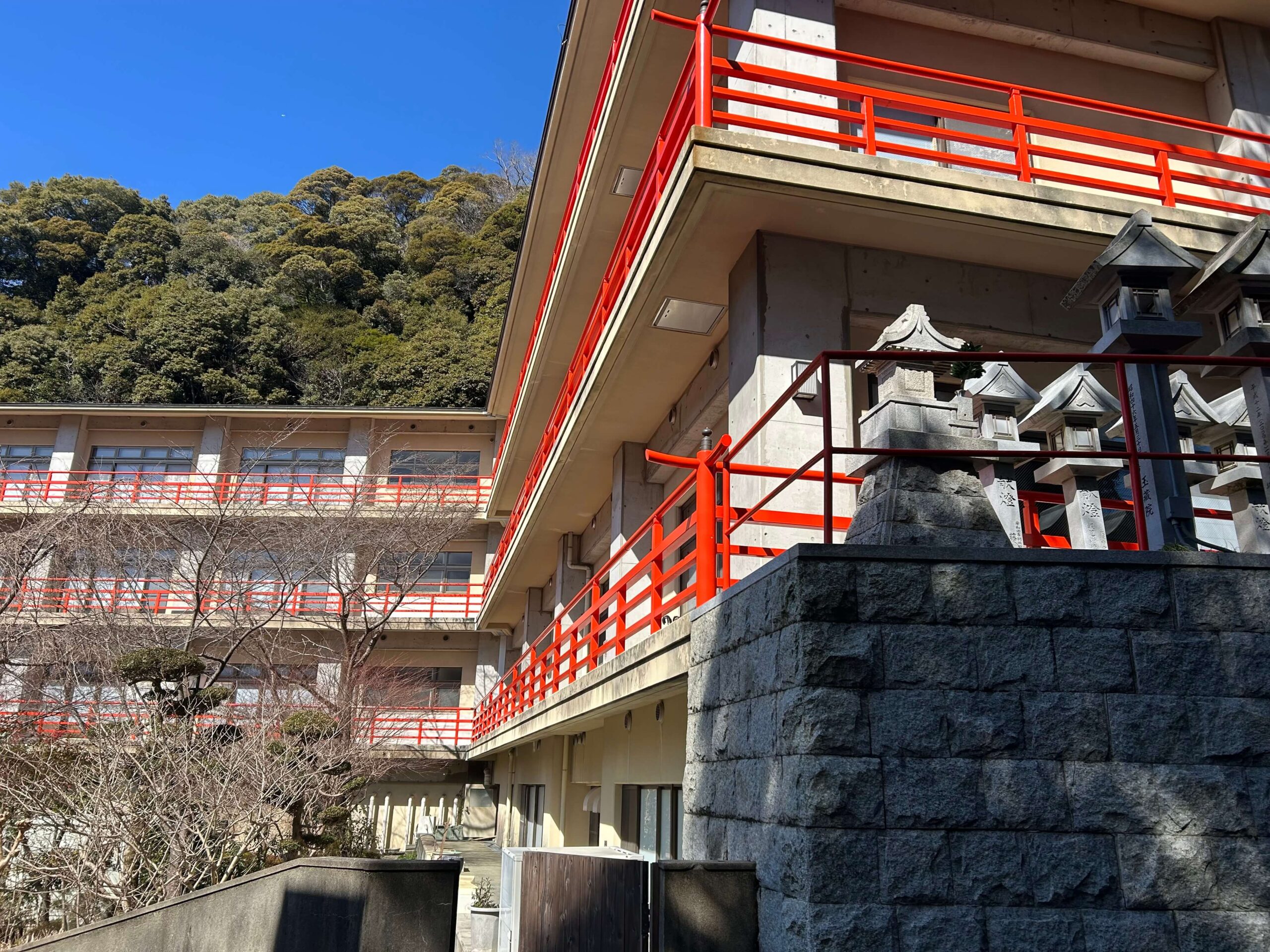 信貴山玉蔵院 富貴閣